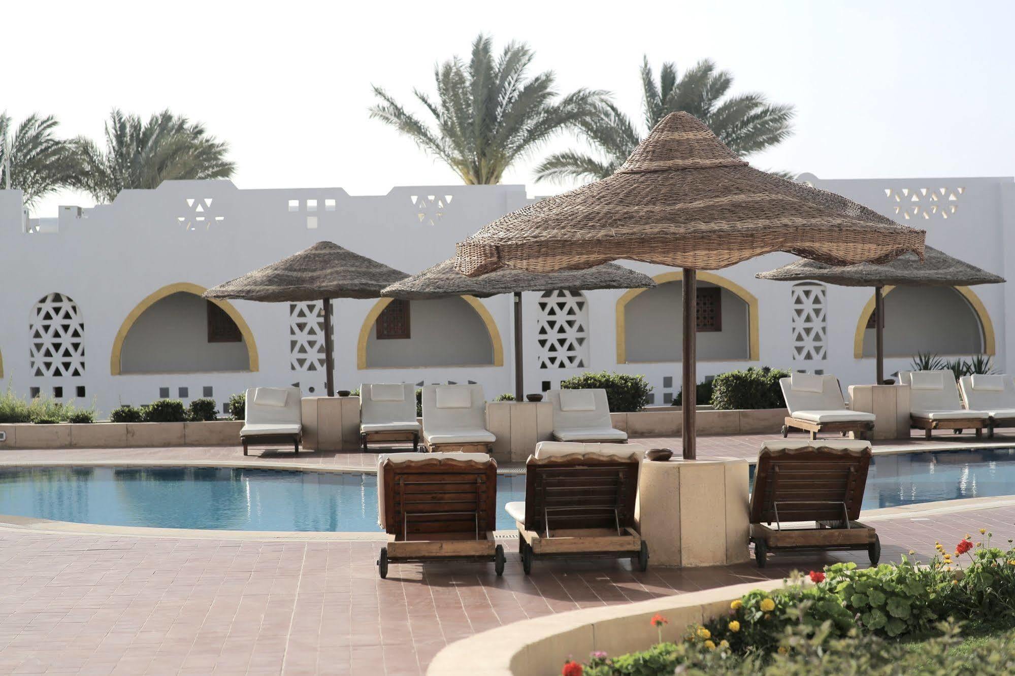 Domina Coral Bay Prestige Resort Sharm-el-Sheikh Buitenkant foto